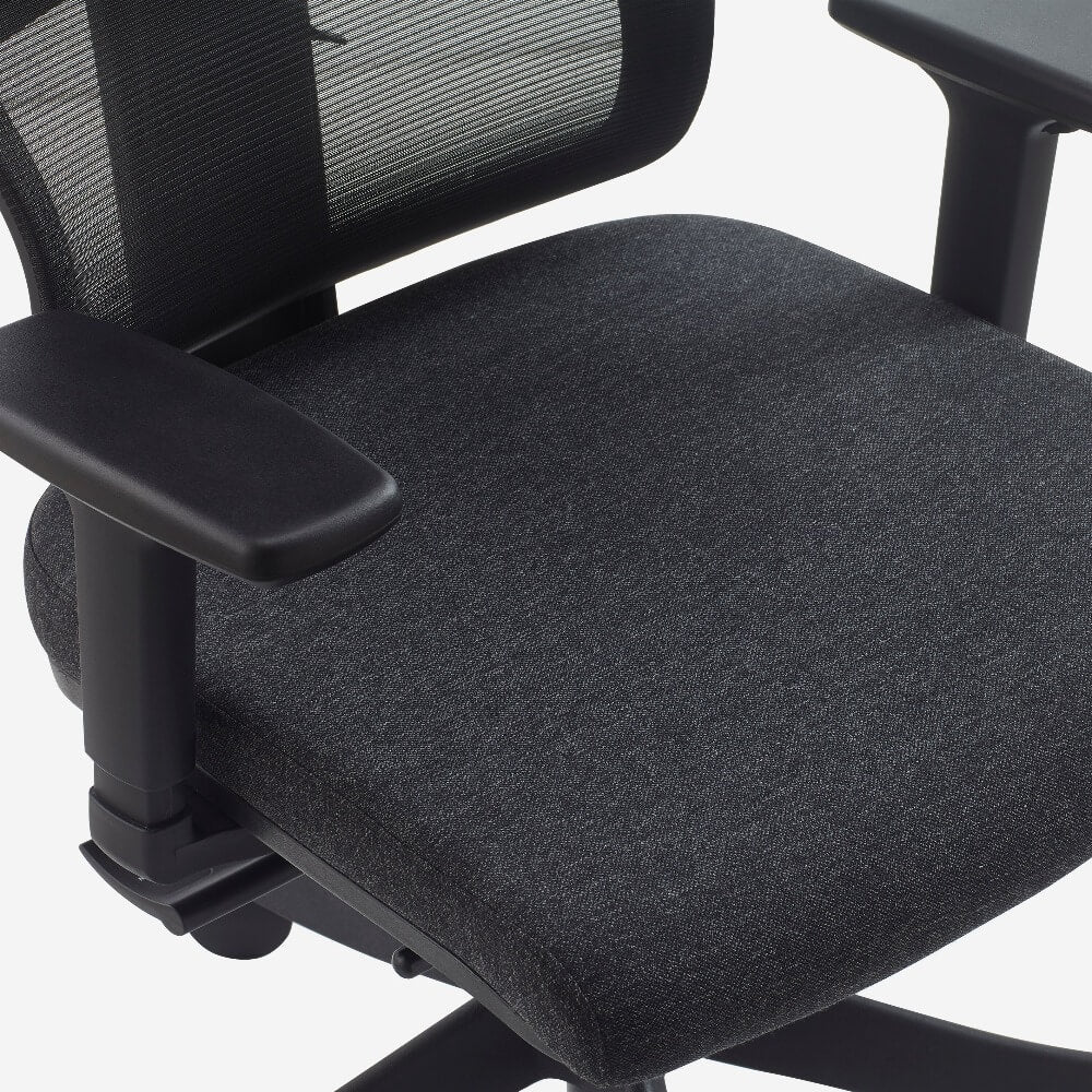 elite armrest on deskbird office chair